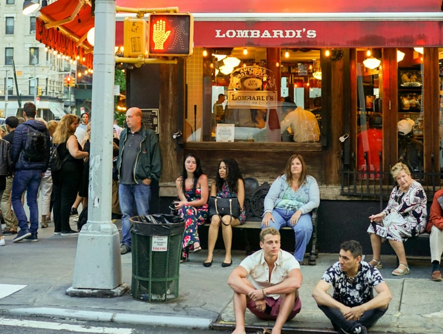 The psychology behind why we choose busy restaurants: Unpacking our dining preferences